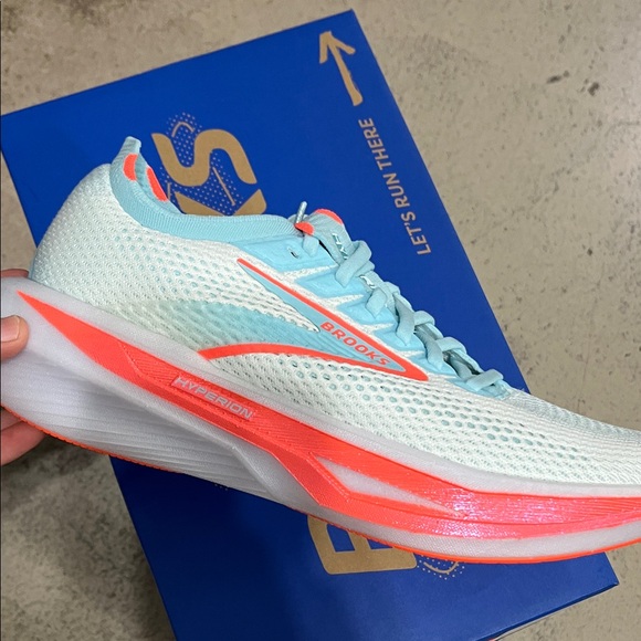 Brooks Shoes - Brooks Women's Athletic Shoes - Light Blue and Bright Pink